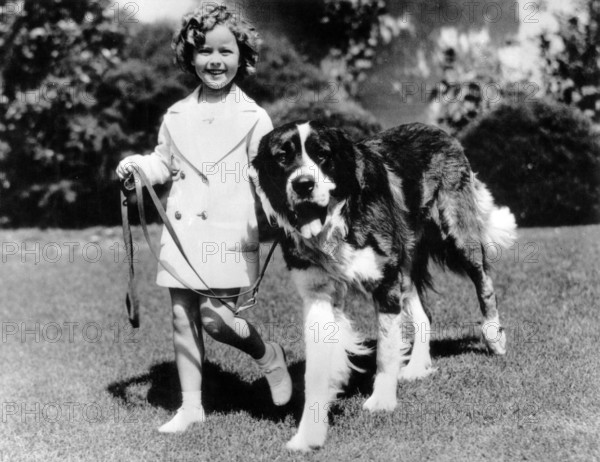 Shirley TEMPLE with her dog Buck, Hollywood 1935