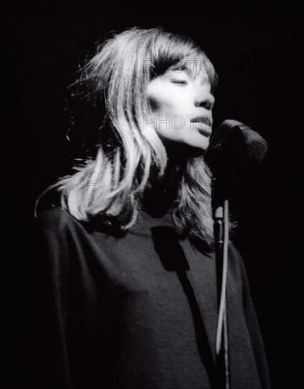 Francoise HARDY in "Olympia" 1963