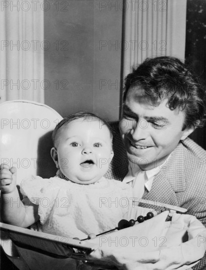 James MASON with daughter Portland Mason SCHUYLER, 1949