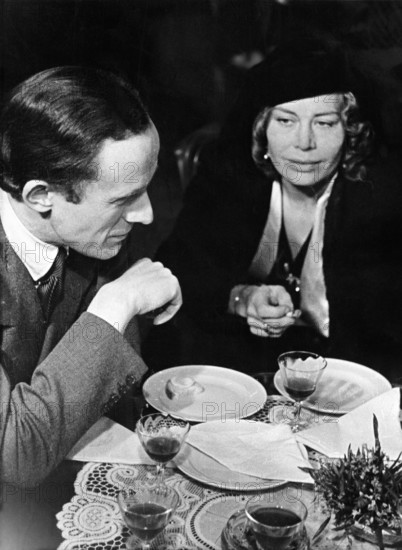 Axel von AMBESSER with wife Inge, 1947