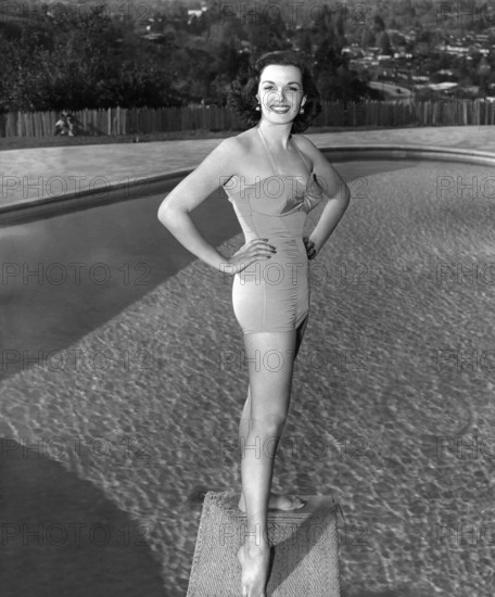 Jane RUSSELL posing in swimsuit