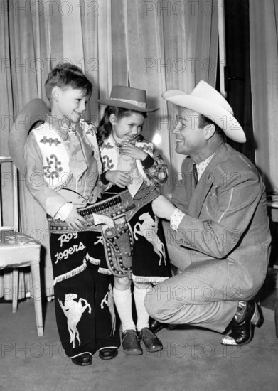 Roy ROGERS with two children
