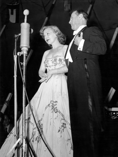 Martha EGGERTH and Jan KIEPURA, 1952