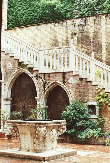 The Giustinian Palace in Venice: Ca' Foscari yard.
