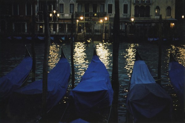 Le Grand Canal et la Riva del Carbon à Venise.