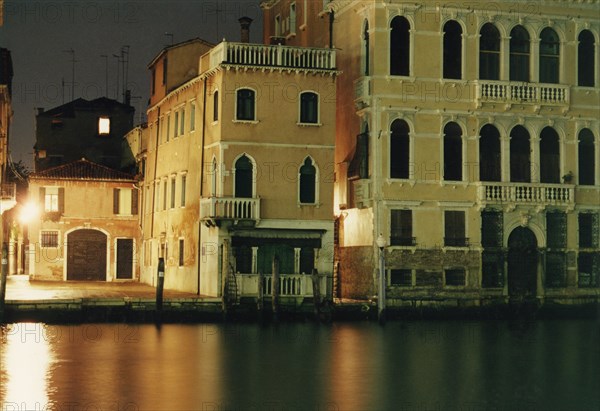 Le Palais Campiello del Remer et le Palais Correr Contarini à Venise.