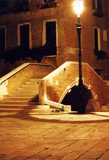 Pont près de Campo Santa Maria Nova à Venise.