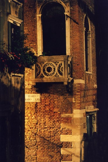 Palazzo, Ramo Moro Lin, Venice (Italy).