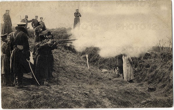 Exécution de deux espions allemands par des soldats russes