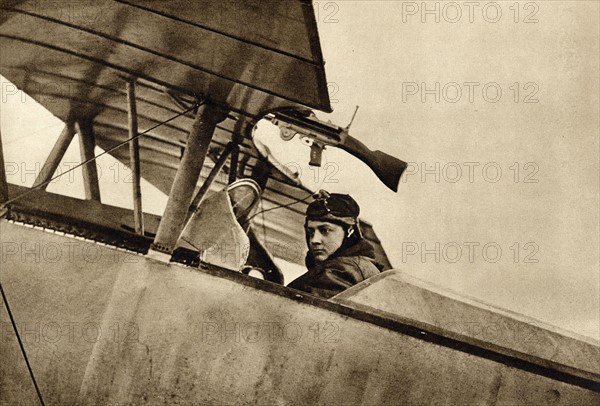 Guynemer à bord de son Nieuport de chasse en 1916