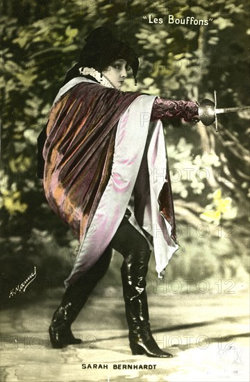 Sarah BERNHARDT dans "Les Bouffons "