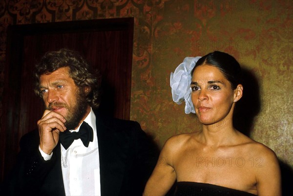 Jan. 1, 2011 - Hollywood, California, U.S. - STEVE MCQUEEN AND ALI MACGRAW.1974.  / /   STEVEMCQUENRETRO.(Credit Image: Ã‚Â© Phil Roach/Globe Photos/ZUMAPRESS.com)