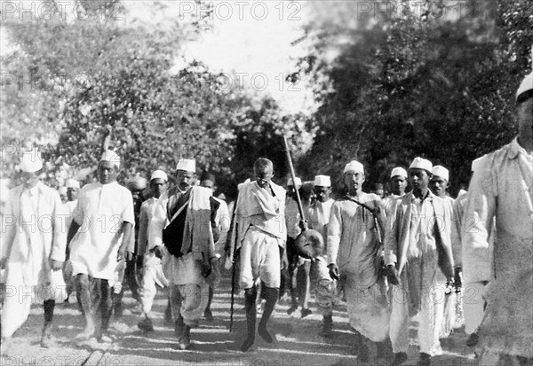 La Marche du sel, 1930