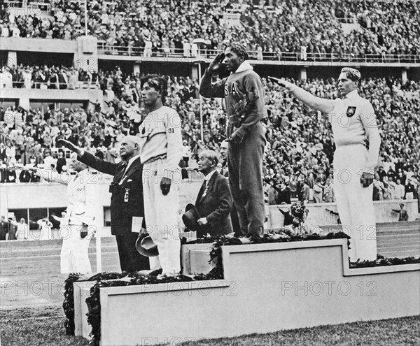 Jesse Owens, 1936