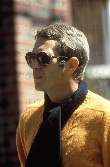 Studio Publicity Still from "Bullitt" Steve McQueen 1968 Warner / Seven Arts   File Reference # 31537_544THA