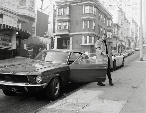 Studio Publicity Still from "Bullitt" Steve McQueen 1968 Warner / Seven Arts   File Reference # 31537_560THA