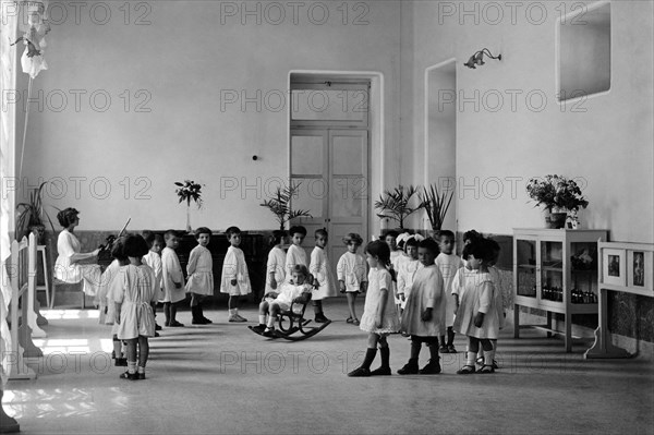 montessori kindergarten, naples 1920-30