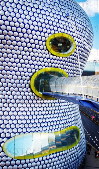 Sleek sinuous honeycomb exterior of Selfridges department store at the Bull Ring shopping centre in Birmingham UK