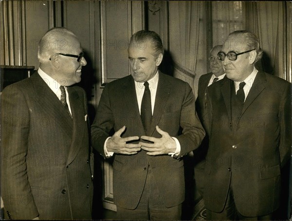 Apr. 13, 1972 - Prime Minister Jacques Chaban-Delmas received Pierre Graber at the Matignon Hotel.