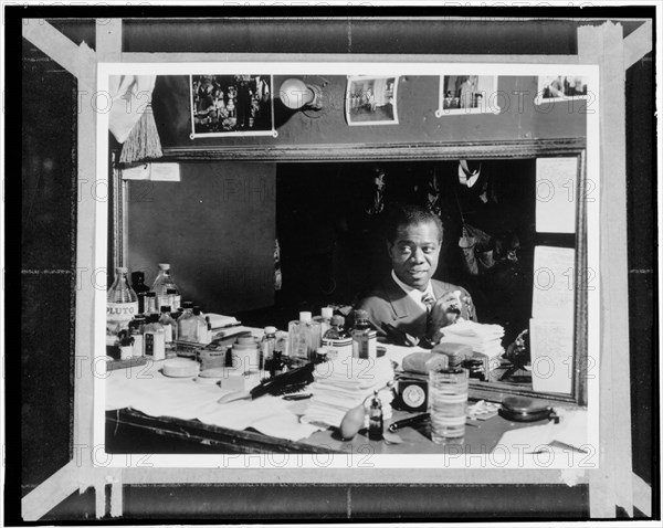 [Portrait of Louis Armstrong, Aquarium, New York, N.Y., ca. July 1946] (LOC)