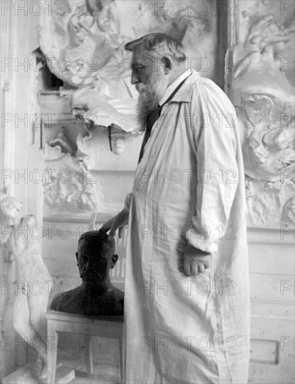 Auguse Rodin. Portrait of the French sculptor Auguste Rodin (François Auguste René Rodin: 1840-1917) by Gertrude Käsebier, 1905.