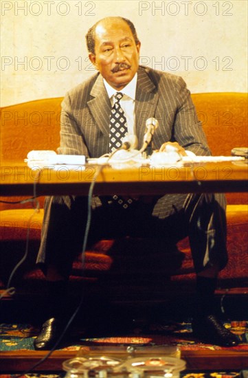 Mar. 30, 1974 - CL10971/4-D.PRESIDENT ANWAR SADAT OF EGYPT.03/30/1974.   PHOTOS(Credit Image: © Globe Photos/ZUMAPRESS.com)