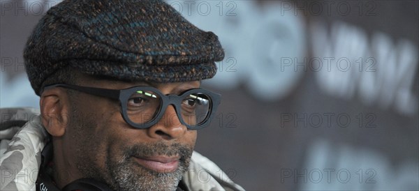 NEW YORK, NY - JANUARY 15: Spike Lee attends the 'Vinyl' New York premiere at Ziegfeld Theatre on January 15, 2016 in New York City.

People:  Spike Lee