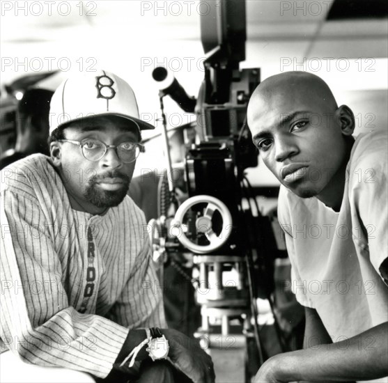 Mekhi Phifer and Director Spike Lee on the set of the movie Clockers, 1995