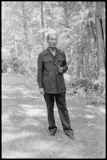 Anwar Sadat poses at Camp David