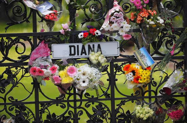 Sandringham, Norfolk, England, UK. 3rd September 2017. Floral tributes left at the Norwich Gates at Sandringham House marking twenty years since the death of Princess Diana. Credit: Stuart Aylmer/Alamy Live News