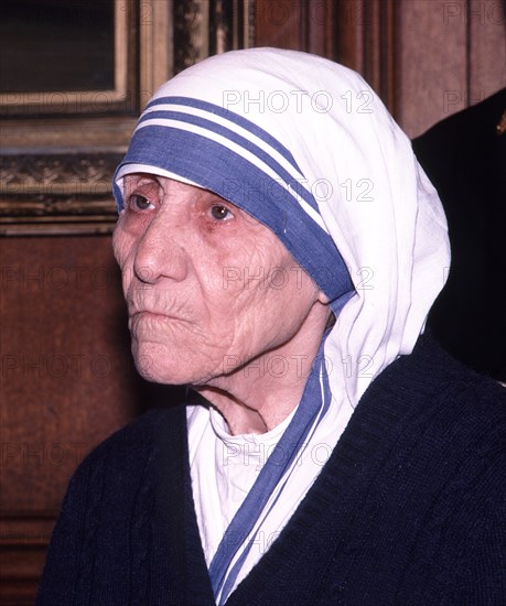 Mother Theresa visits San Francisco, California, in 1988