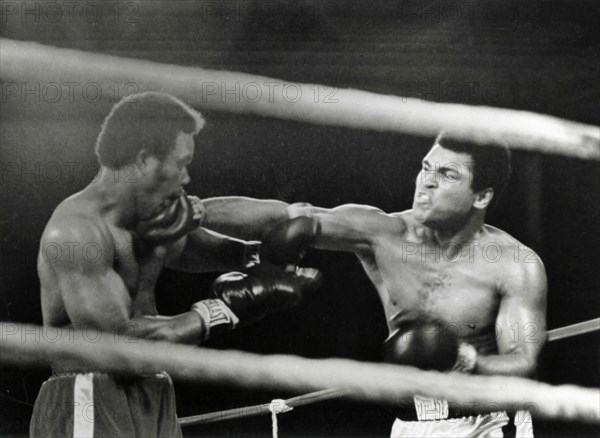 Boxing match between George Foreman and Muhammad Ali