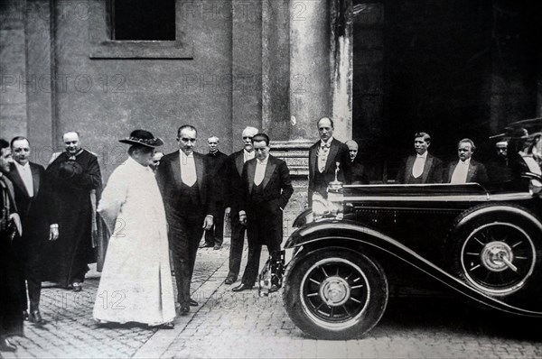 Pope Pius XI in front of the "bus-limousine" eight cylinder "Nurburg" given to him by Mercedes-Benz November 17, 1930
