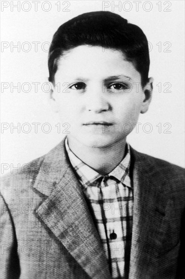 1957 ca , REGGIO CALABRIA , ITALY :  italian fashion designer GIANNI VERSACE ( 1947 - 1997 ) when was a boy .  - foto storiche - foto storica   -  MOD