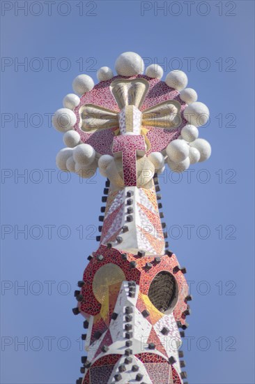 BARCELONA, SPAIN-NOVEMBER 23, 2019: Basílica de la Sagrada Família, Pinnacle of the tower of the Passion facade, close up (copy space)