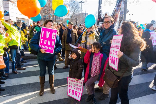 Crowd of French People, the conservatives Marching in Protest Against Legal Abortion, "Marche Pour la Vie" Protests, conservative protesters
    "Tens of thousands of protesters took to the streets of Paris on Sunday against abortion and a bill to ban pro-life websites from spreading "false information" on ending pregnancies." (The Local, website) --