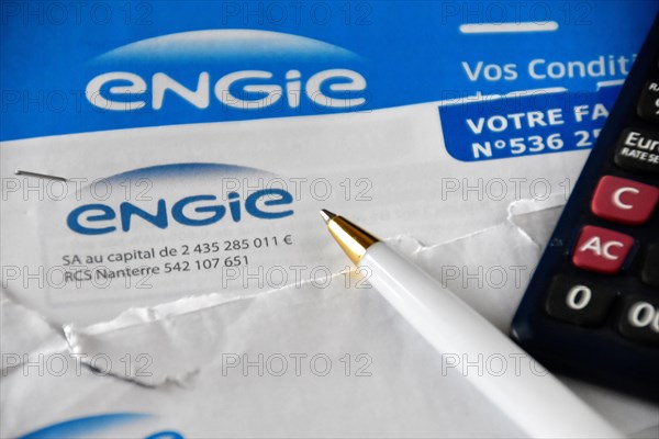 Marseille, France. 30th May, 2021. In this photo illustration, a pen and a calculator seen placed on an Engie gas bill.The regulated gas prices applied by Engie will increase by 4.4% on June 1, 2021: the increase will be 1.2% for customers who use gas for cooking, 2.6% for those who have a dual use (cooking and hot water) and 4.6% for gas-heated fireplaces. Credit: SOPA Images Limited/Alamy Live News