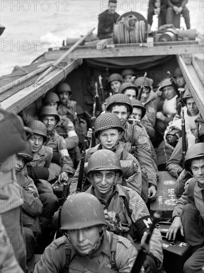 American troops on board a landing craft heading for the beaches at Oran in Algeria during Operation 'Torch', November 1942.