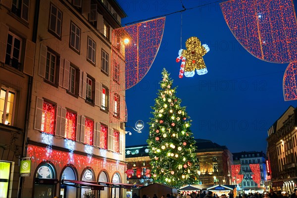 France, Alsace, Bas-Rhin, Strasbourg, Christmas market, by the streets.