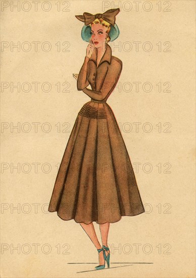 Woman fashion illustration drawing: Sketch of clothes and accessories, Italy 1940s