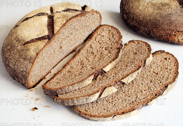 FRENCH POILANE BREAD