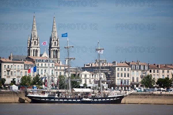 OLD CITY OF BORDEAUX GIRONDE AQUITAINE  FRANCE UNESCO 
WORLD HERITAGE SITE FACADE PATRIMOINE MONDIAL CENTRE VILLE