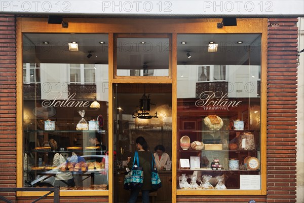 Poîlane bakery on 8 rue du Cherche-Midi, Saint-Germain-des-Prés district, Paris