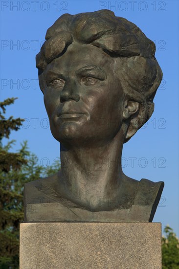 Statue of the Soviet/Russian female cosmonaut Valentina Vladimirovna Tereshkova (1937) at Cosmonauts Alley in Moscow, Russia