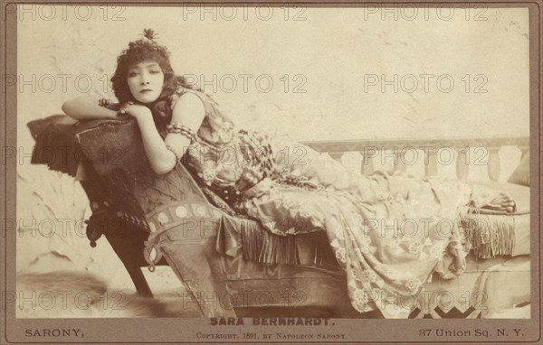 Harvard Theatre Collection Sarah Bernhardt, Cleopatra, TC 2