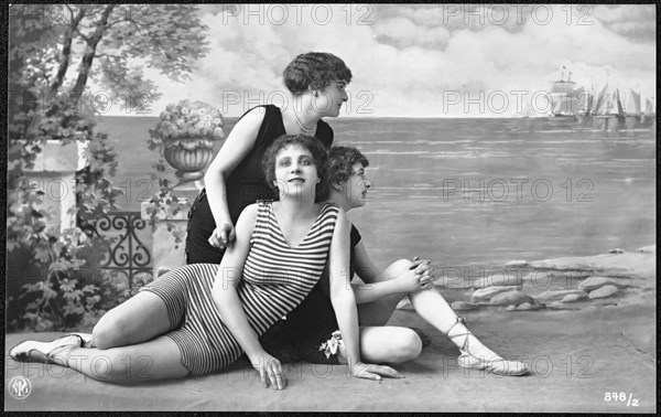 Swimsuit Fashion in the 1920's