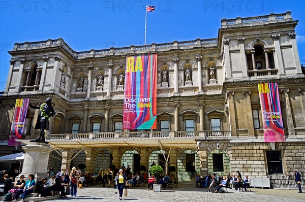 The Royal Academy of Arts, Burlington House, Piccadilly, City of Westminster, London, England, United Kingdom