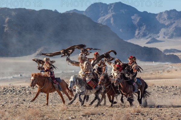 Ulgii, Mongolia : Golden eagle festival traditional Kazakh nomad games