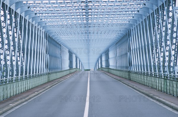 Cubzac bridge over R. Dordogne, by Gustave Eiffel, 1879-80, near Libourne.