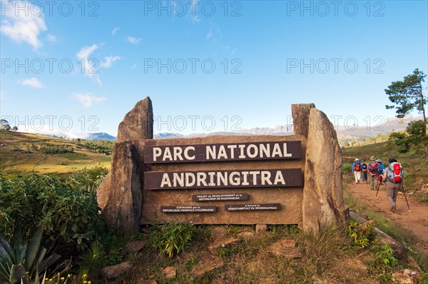 madagascar Andringitra parc national NP early morning sun wide land landscape Madagaskar afrika africa mountain plateau pic boby